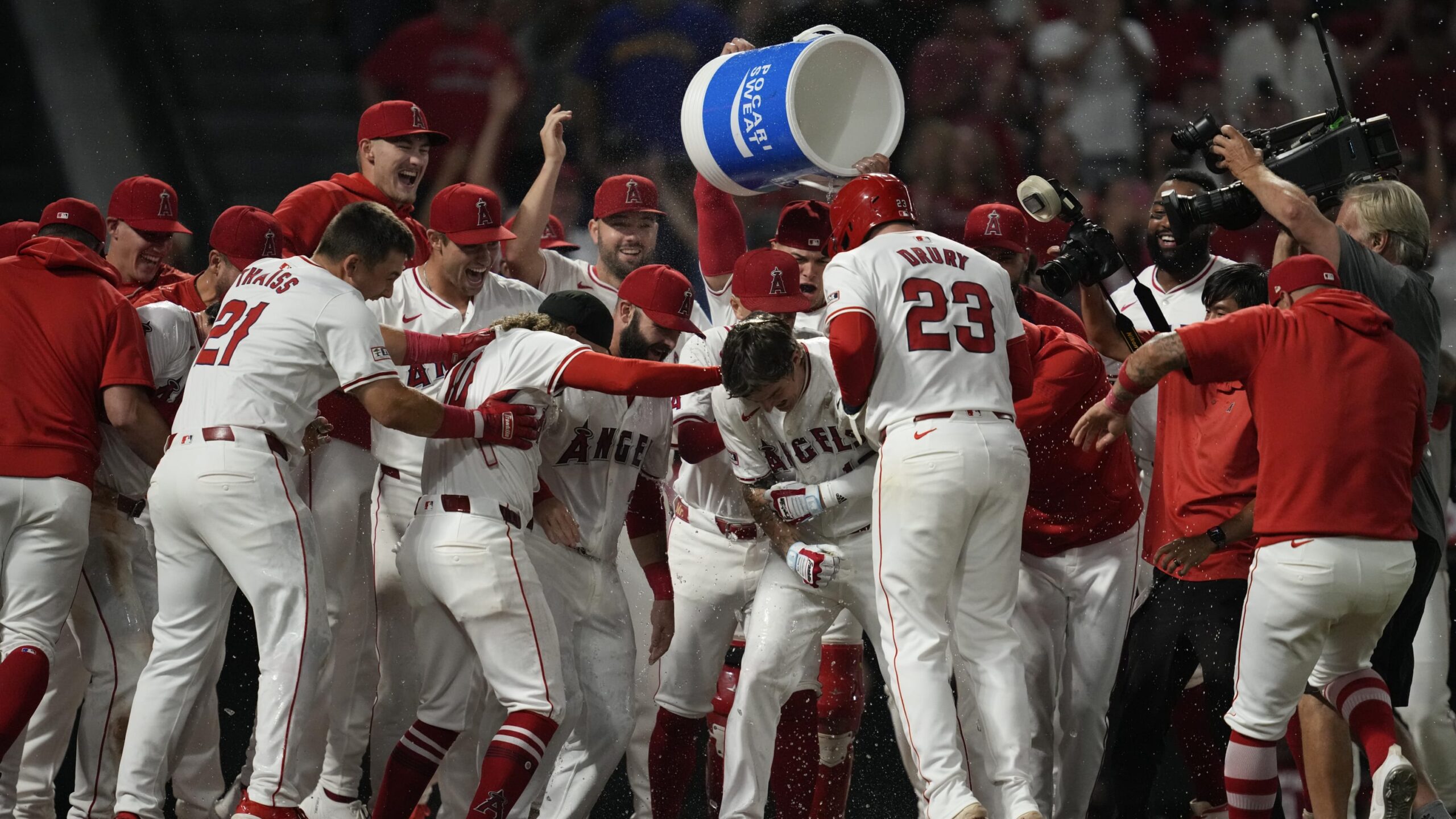 MLB FA フリーエージェント アメリカンリーグ ア・リーグ エンゼルス マリナーズ レンジャーズ アストロズ アスレチックス